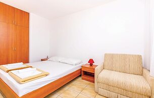 Beautiful Home in Dramalj With Wifi and 2 Bedrooms