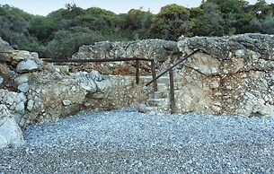 Stunning Home in Xiropigado With Wifi and 2 Bedrooms