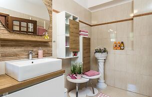 Stunning Home in Marcelji With Wifi, Outdoor Swimming Pool and 1 Bedro