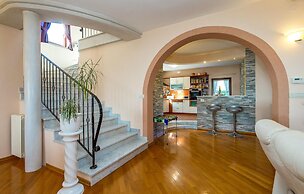 Stunning Home in Marcelji With Wifi, Outdoor Swimming Pool and 1 Bedro