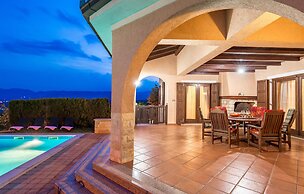 Stunning Home in Marcelji With Wifi, Outdoor Swimming Pool and 1 Bedro