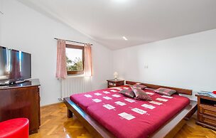 Stunning Home in Marcelji With Wifi, Outdoor Swimming Pool and 1 Bedro