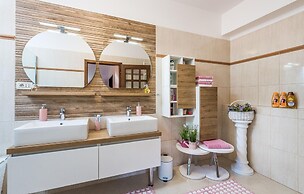 Stunning Home in Marcelji With Wifi, Outdoor Swimming Pool and 1 Bedro