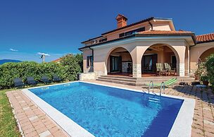 Stunning Home in Marcelji With Wifi, Outdoor Swimming Pool and 1 Bedro