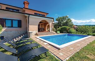 Stunning Home in Marcelji With Wifi, Outdoor Swimming Pool and 1 Bedro