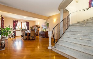 Stunning Home in Marcelji With Wifi, Outdoor Swimming Pool and 1 Bedro
