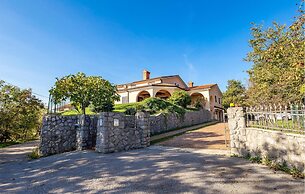 Stunning Home in Marcelji With Wifi, Outdoor Swimming Pool and 1 Bedro