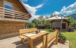 Nice Home in Licko Lesce With 2 Bedrooms and Wifi
