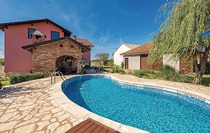 Stunning Home in Ozalj With 5 Bedrooms, Wifi and Outdoor Swimming Pool