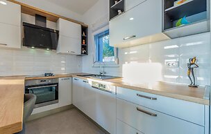 Awesome Home in Jesenice With 6 Bedrooms, Wifi and Outdoor Swimming Po