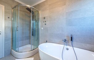 Awesome Home in Jesenice With 6 Bedrooms, Wifi and Outdoor Swimming Po