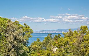 Stunning Home in Malinska With Wifi and 2 Bedrooms