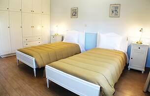 Awesome Home in Nea Makri With Wifi and 3 Bedrooms