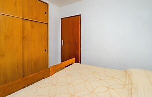 Beautiful Home in Kapelica With Wifi and 2 Bedrooms