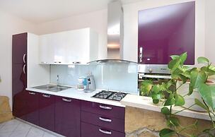 Stunning Home in Srinjine With Wifi and 4 Bedrooms