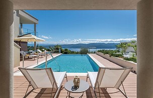Beautiful Home in Plomin With Jacuzzi, Wifi and 1 Bedrooms