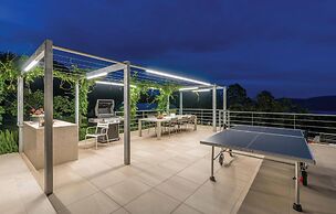 Beautiful Home in Plomin With Jacuzzi, Wifi and 1 Bedrooms