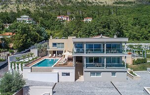Beautiful Home in Plomin With Jacuzzi, Wifi and 1 Bedrooms