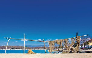 Beautiful Home in Njivice With Wifi and 2 Bedrooms