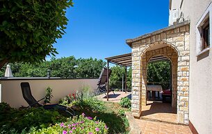 Beautiful Home in Njivice With Wifi and 2 Bedrooms