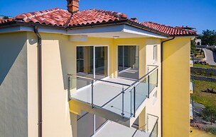 Awesome Apartment in Kostrena With 3 Bedrooms, Wifi and Outdoor Swimmi