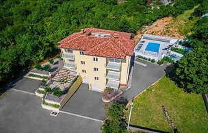 Awesome Apartment in Kostrena With 3 Bedrooms, Wifi and Outdoor Swimmi
