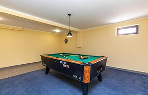 Awesome Apartment in Kostrena With 3 Bedrooms, Wifi and Outdoor Swimmi