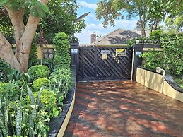 Beautiful 2-bedroomed Guest Cottage in Harare