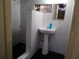 Beautiful 2-bedroomed Guest Cottage in Harare