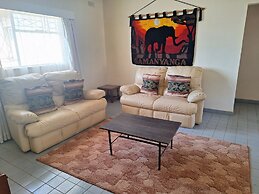 Beautiful 2-bedroomed Guest Cottage in Harare