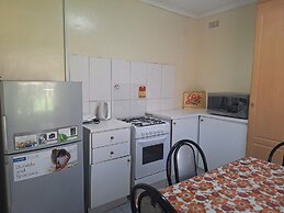 Beautiful 2-bedroomed Guest Cottage in Harare