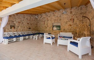 Awesome Home in Poljica Imotska With Wifi and 5 Bedrooms