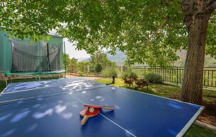 Awesome Home in Poljica Imotska With Wifi and 5 Bedrooms