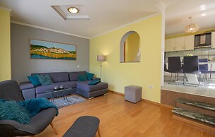 Awesome Home in Poljica Imotska With Wifi and 5 Bedrooms