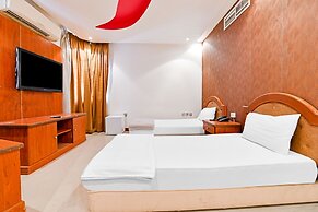 OYO 118 Revira Hotel