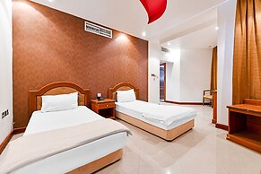 OYO 118 Revira Hotel