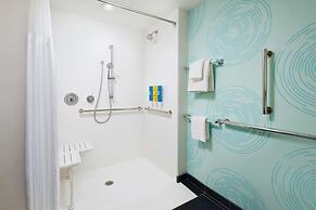 Tru by Hilton Charleston Airport