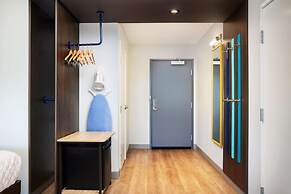 Tru by Hilton Charleston Airport