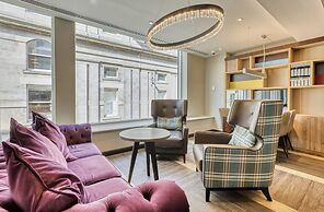 Premier Inn Edinburgh Cc Waverley