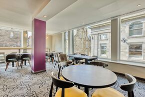 Premier Inn Edinburgh Cc Waverley