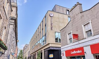 Premier Inn Edinburgh Cc Waverley