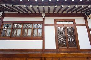 Hanok1957
