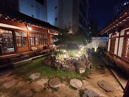 Hanok1957