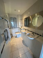 Century Wharf by Urban Space