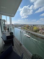 Century Wharf by Urban Space