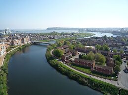 Century Wharf by Urban Space