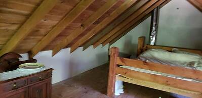 Circa 1850 Settlers Cabin