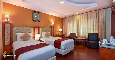 Golden Metro Hotel