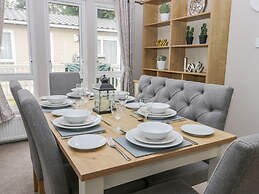 Cayton Pines Lodge at Cayton Bay Holiday Park