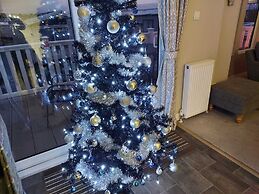 Cayton Pines Lodge at Cayton Bay Holiday Park